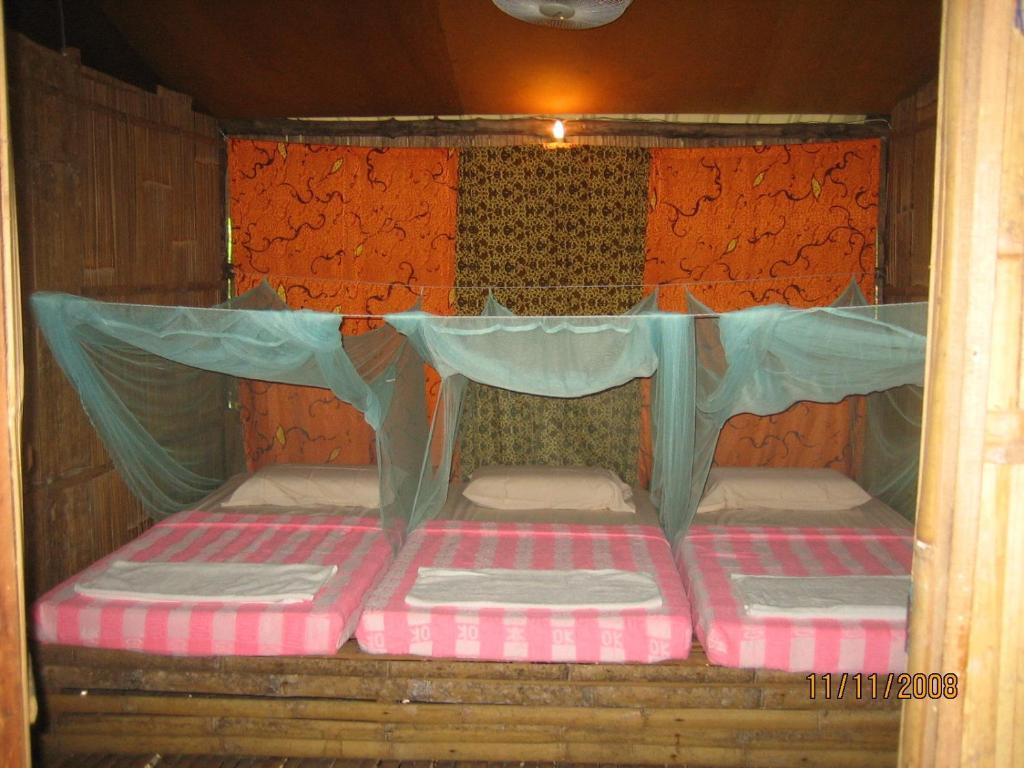 Sabah Tea Garden-Longhouses Ранау Номер фото